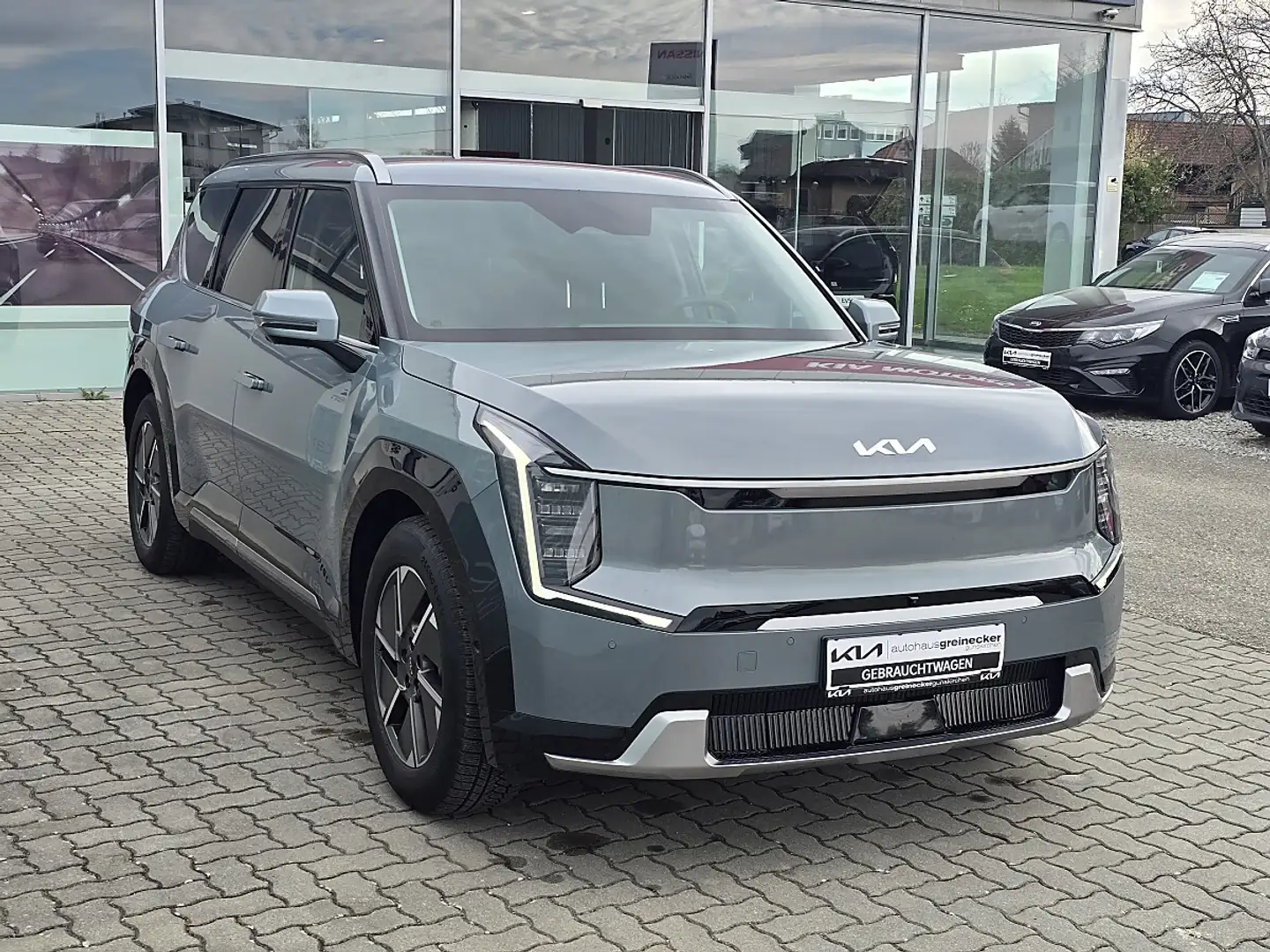 Kia EV9 RWD 99.8kWh Earth Aut. Grün - 2