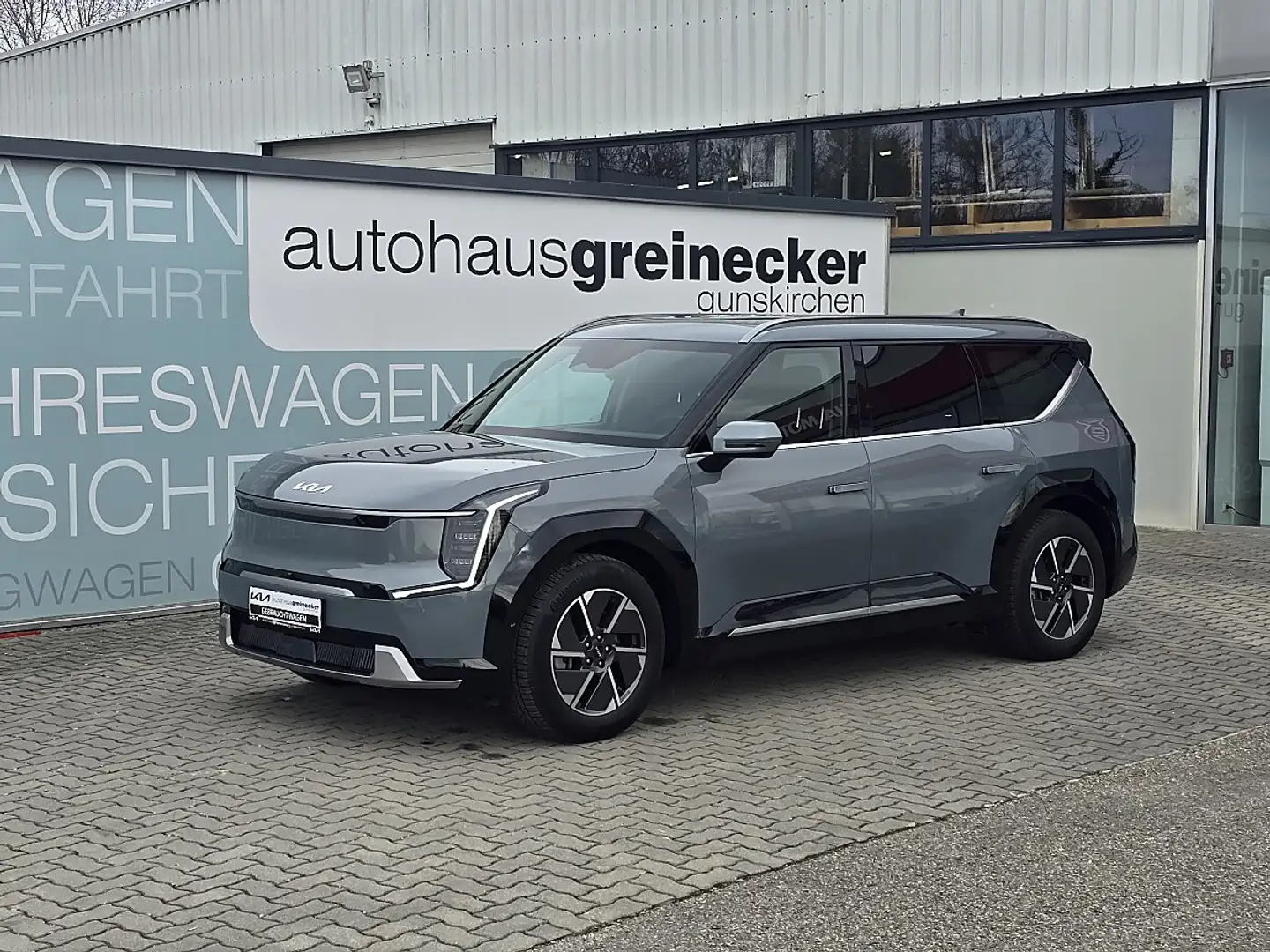 Kia EV9 RWD 99.8kWh Earth Aut. Grün - 1