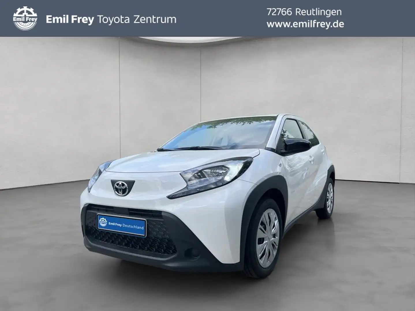 Toyota Aygo X X Play 53 kW, 5-türig Wit - 1