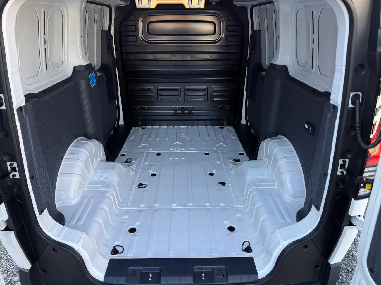 Kia PV5 Cargo 2026 — фото 10