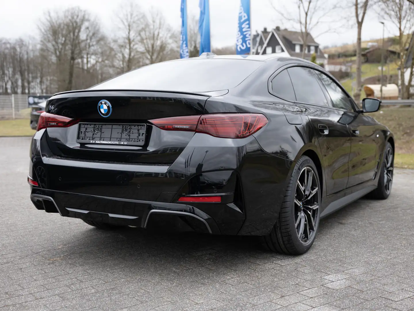 BMW i4 eDrive 40 Gran Coupe M-Sport Pro FACEL. Negro - 2