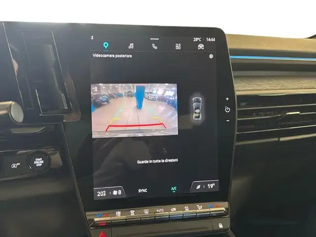 Renault Austral view 10