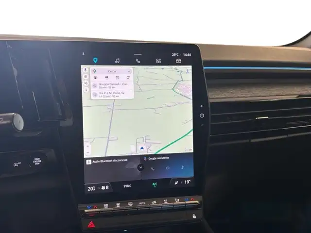 Renault Austral view 11