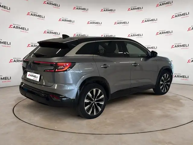 Renault Austral view 4