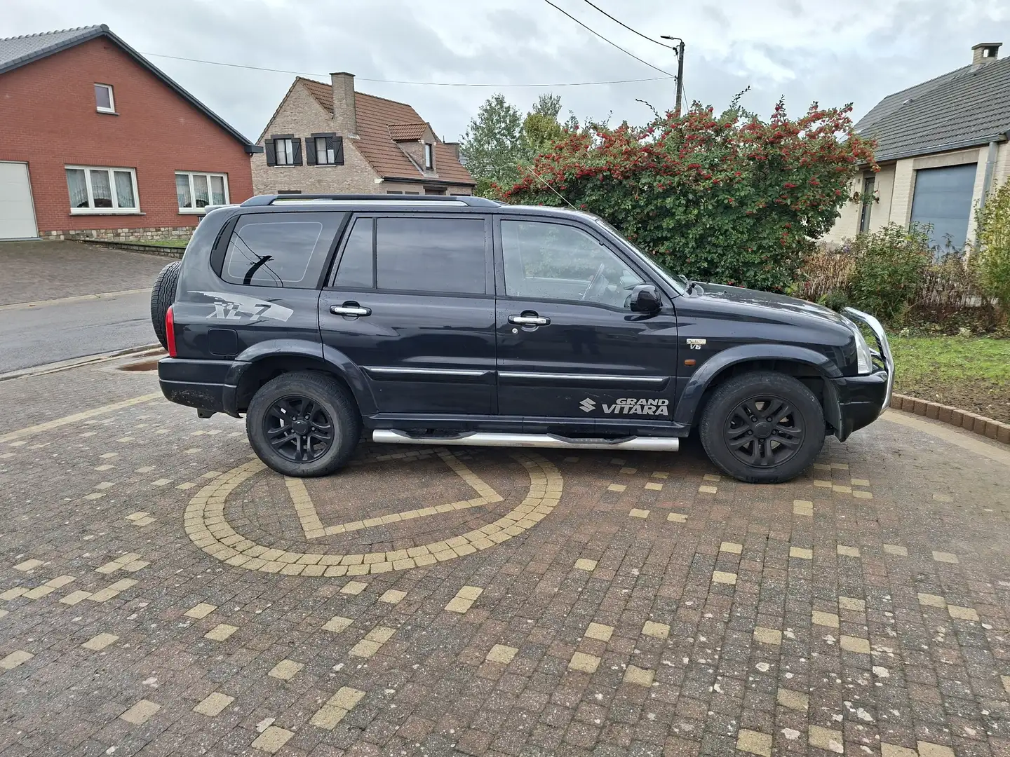 Suzuki Grand Vitara XL-7 2.7 V6 Edition Limitée A - 1