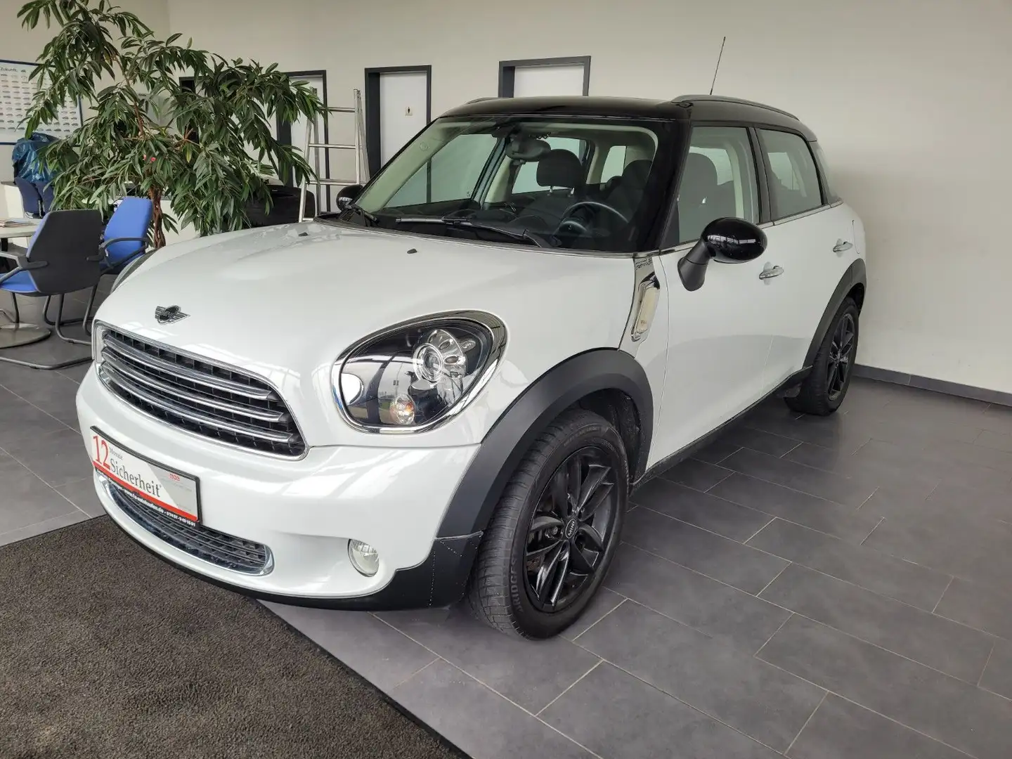MINI Cooper Countryman 1,6i Cooper Countryman m. SD/Xenon Blanco - 2