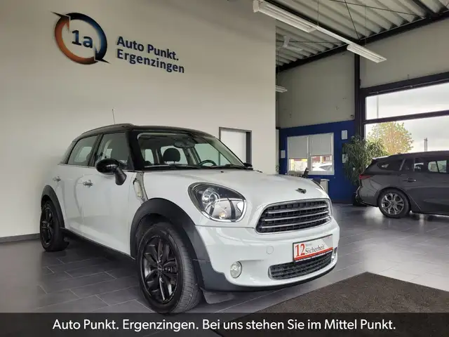 MINI Cooper Countryman 1,6i Cooper Countryman m. SD/Xenon