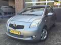 Toyota Yaris 1.3 VVTi Luna Clima |Nap |Apk |Airco Grau - thumbnail 1