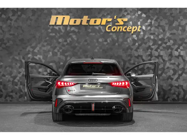 Audi RS3 view 5