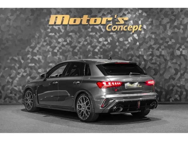 Audi RS3 view 7