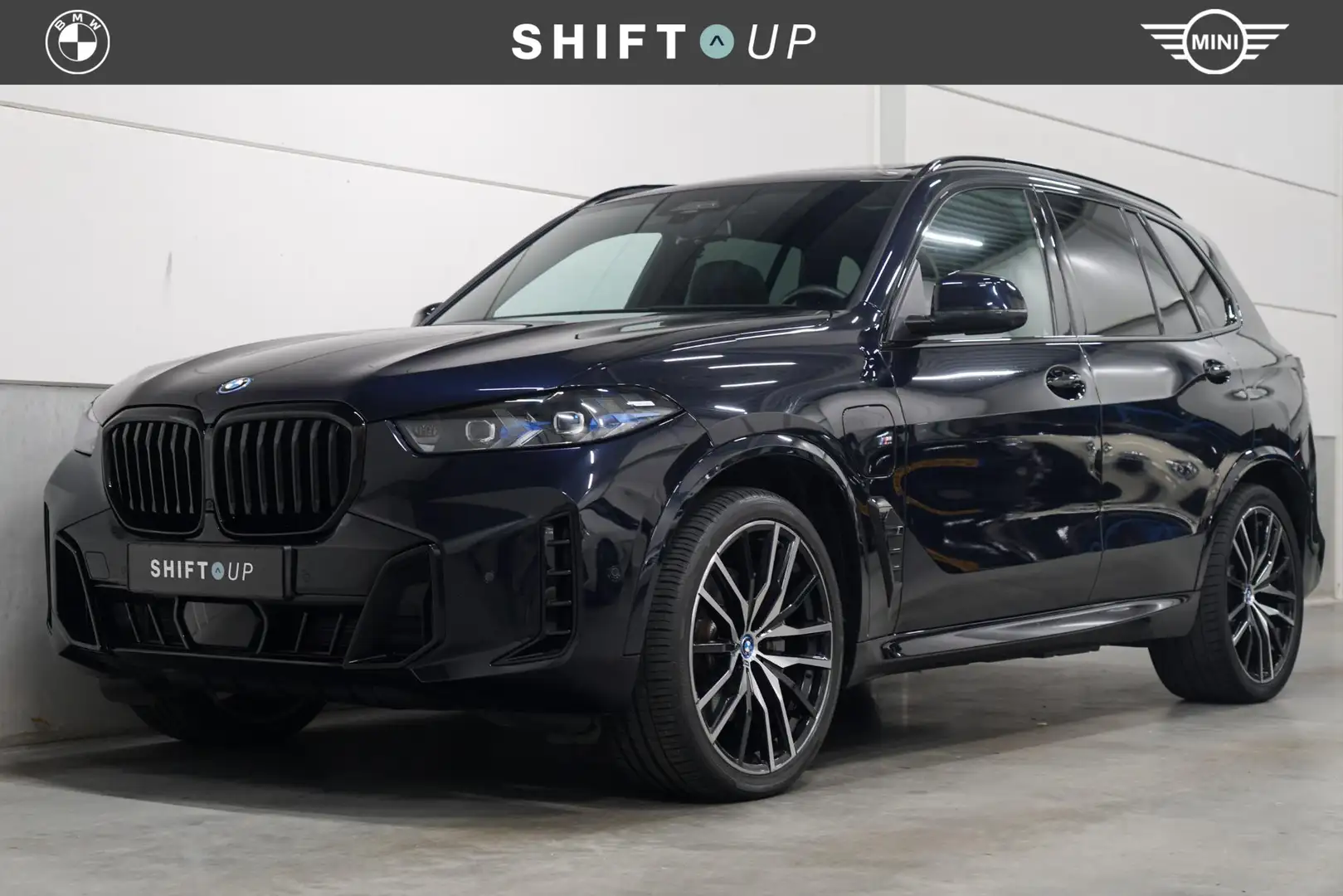BMW X5 xDrive50e M-Sport | Skylounge | CoPilot | Harman K Noir - 1