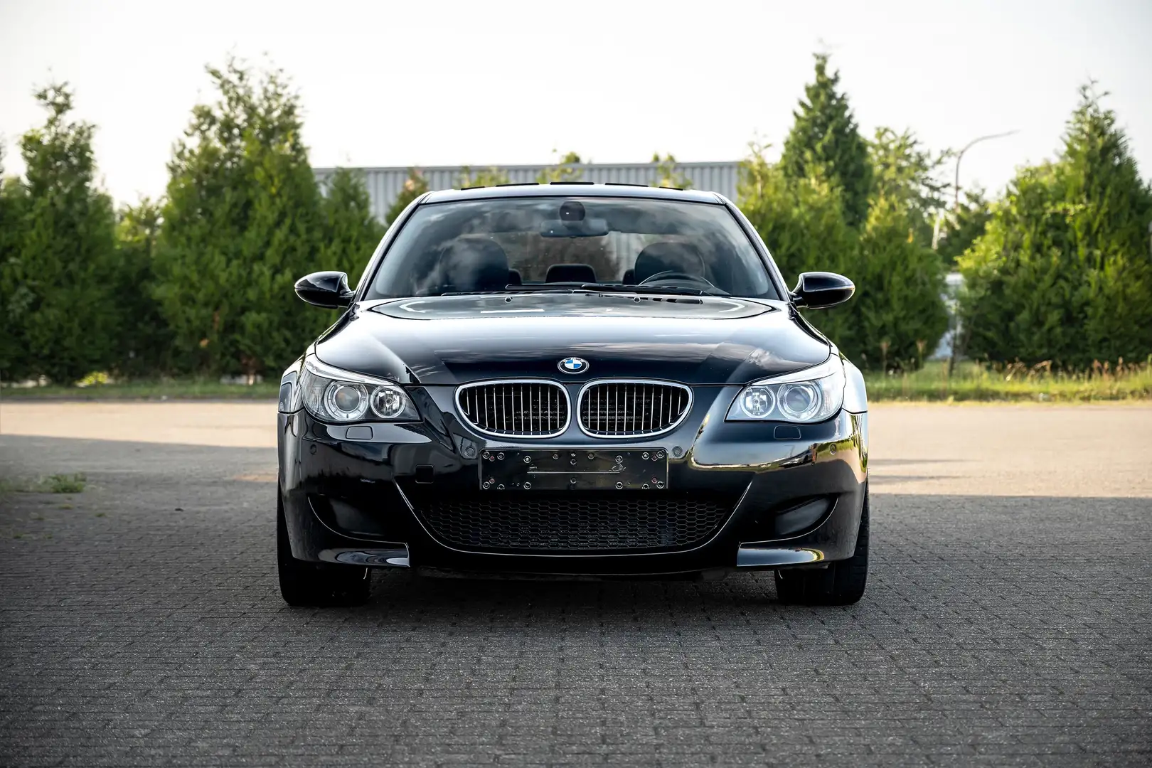 BMW M5 5.0i V10 40v SMG - 2