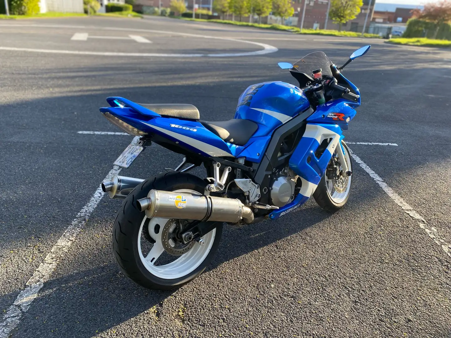 Suzuki SV 1000 sv 1000s. Bleu - 2