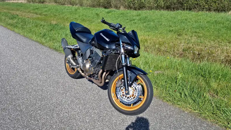Kawasaki Z750 - foto 5