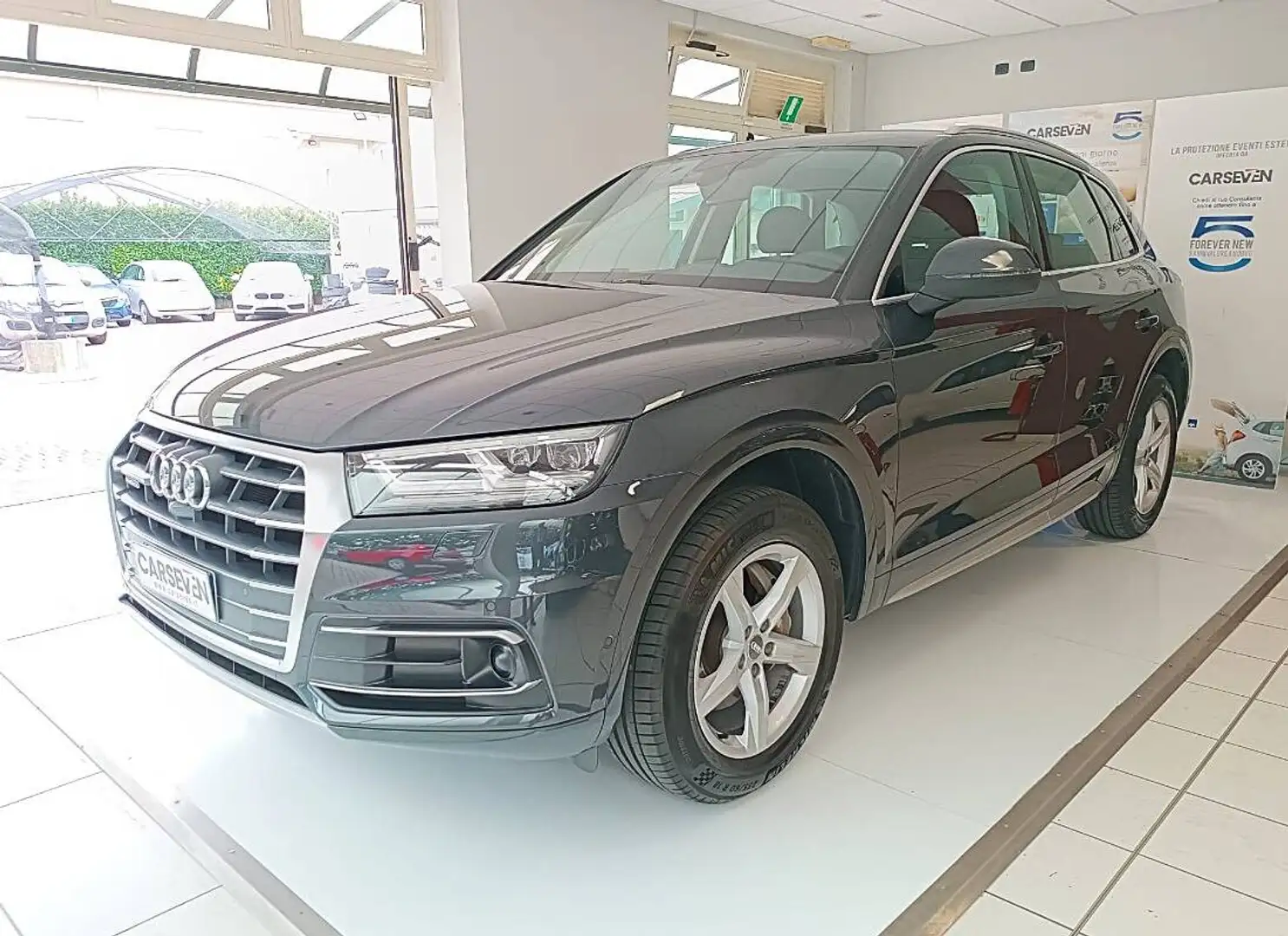 Audi Q5 40 2.0 tdi Sport quattro 190cv s-tronic Grijs - 1