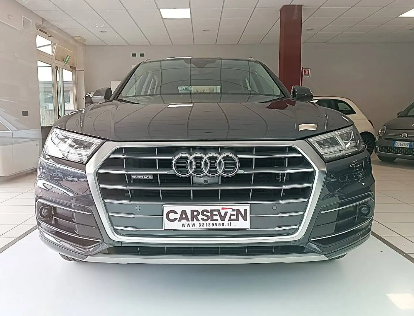 Audi Q5 40 2.0 tdi Sport quattro 190cv s-tronic Grijs - 2