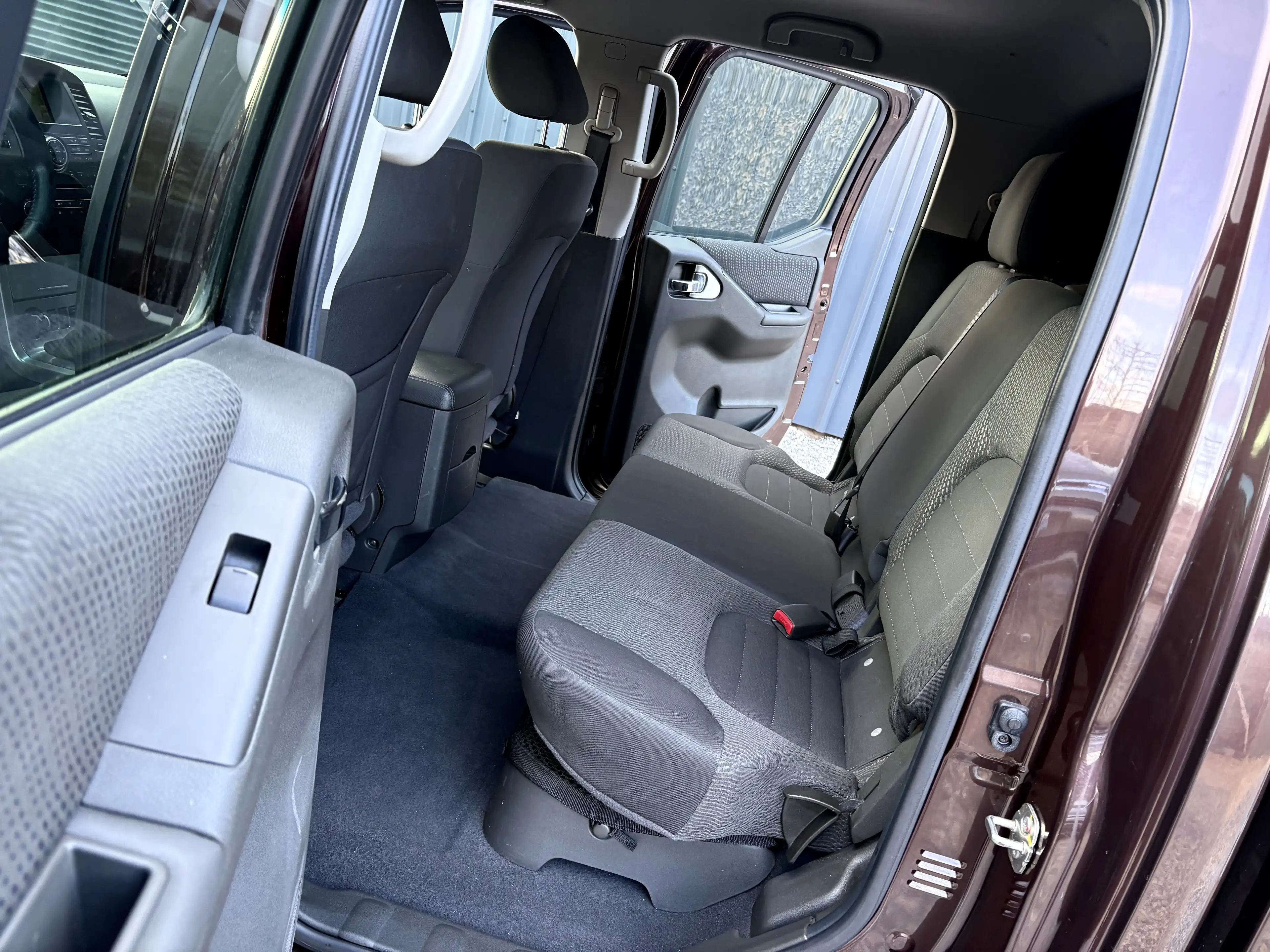 Nissan Navara 2.5 dCi 4x4/ GPS Caméra/ Hard-top — photo 11