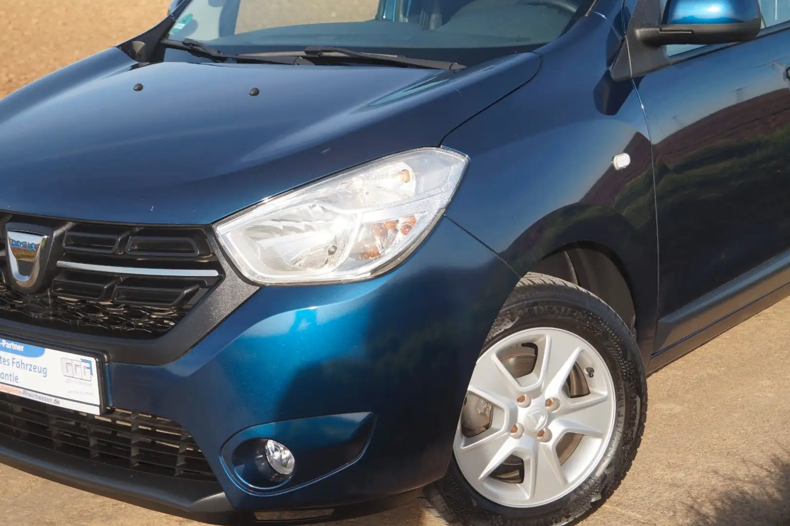 Dacia Dokker +Navi+AHK+Kamera+ Blau - 2