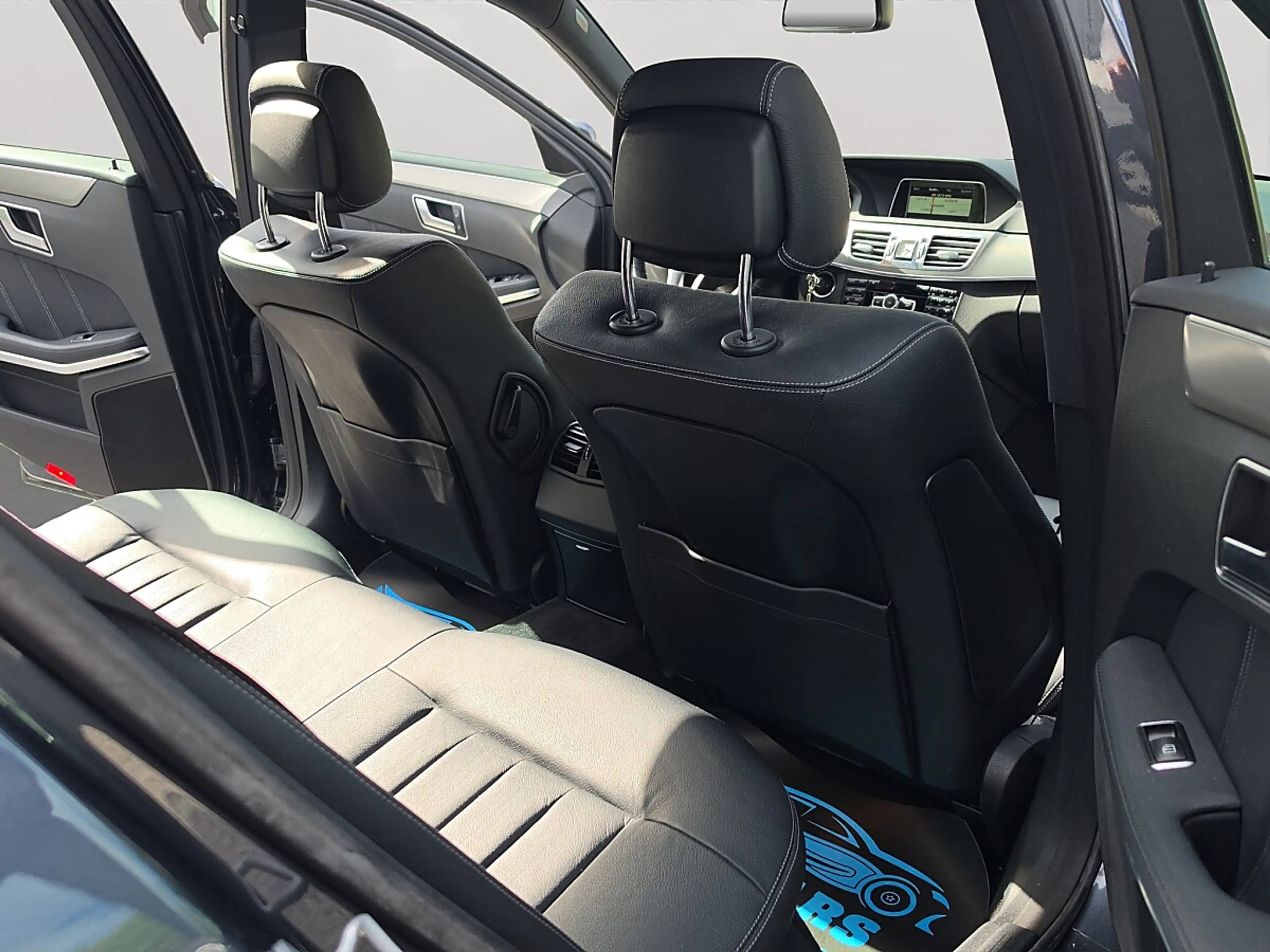 Mercedes-Benz E 250 CDI 4MATIC Avantgarde — photo 13