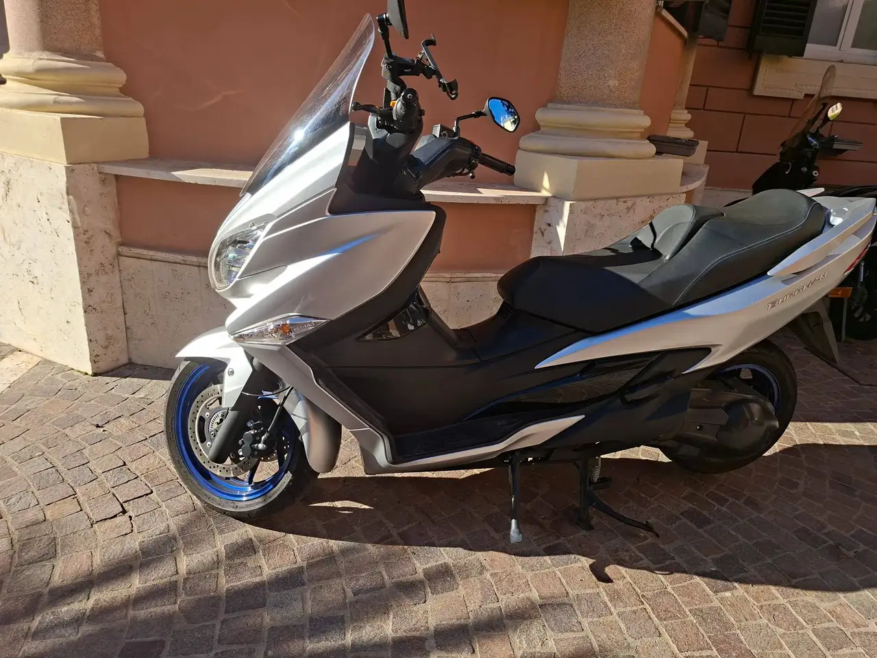 Suzuki Burgman 400