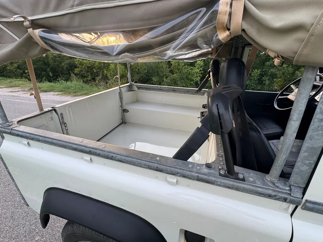 Land Rover Defender 90 2.5 Soft Top, foto 8