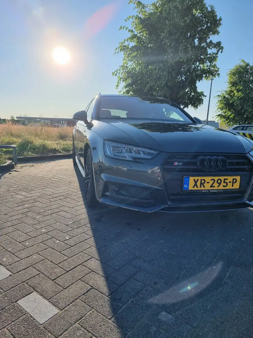 Audi S4 3.0 TFSI q. PL+ full option Grijs - 2