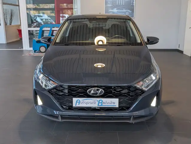 Hyundai i20 view 4