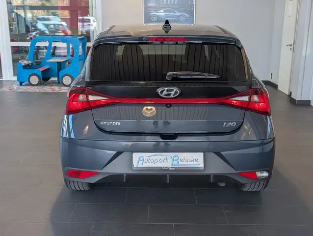 Hyundai i20 view 10