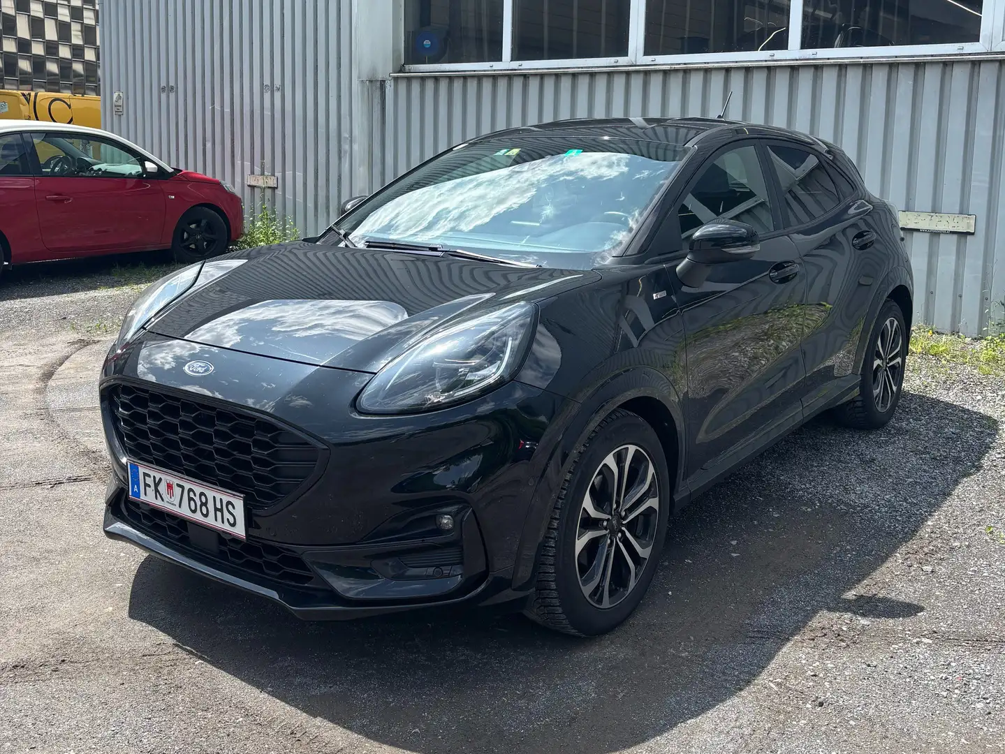 Ford Puma 1,0 EcoBoost Hybrid ST-Line Aut. Schwarz - 2