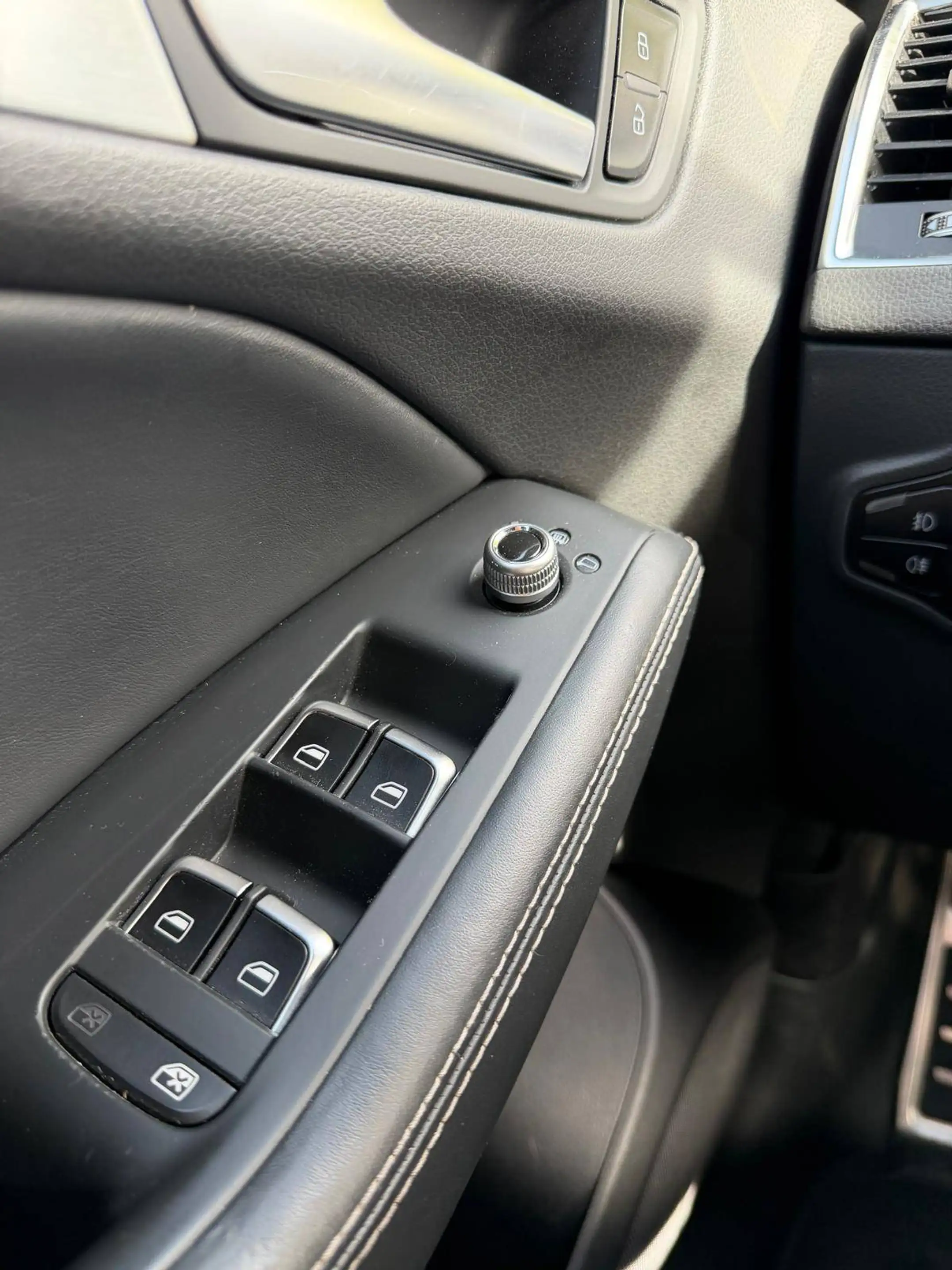 Audi SQ5 3.0 TDI quattro // 1-Hand // Garantie // Anhängerkupplung // Scheckheft // — photo 15