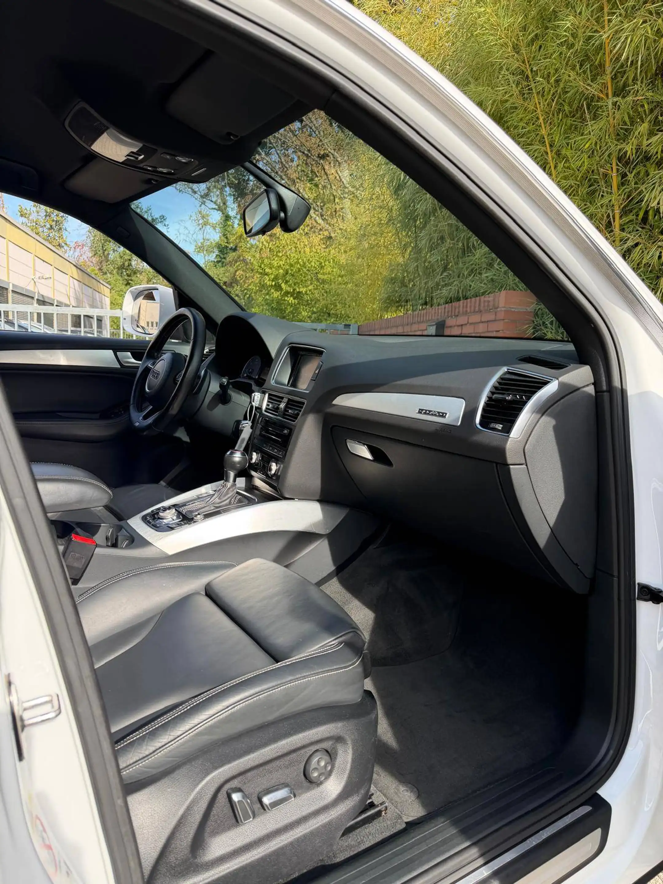 Audi SQ5 3.0 TDI quattro // 1-Hand // Garantie // Anhängerkupplung // Scheckheft // — photo 9
