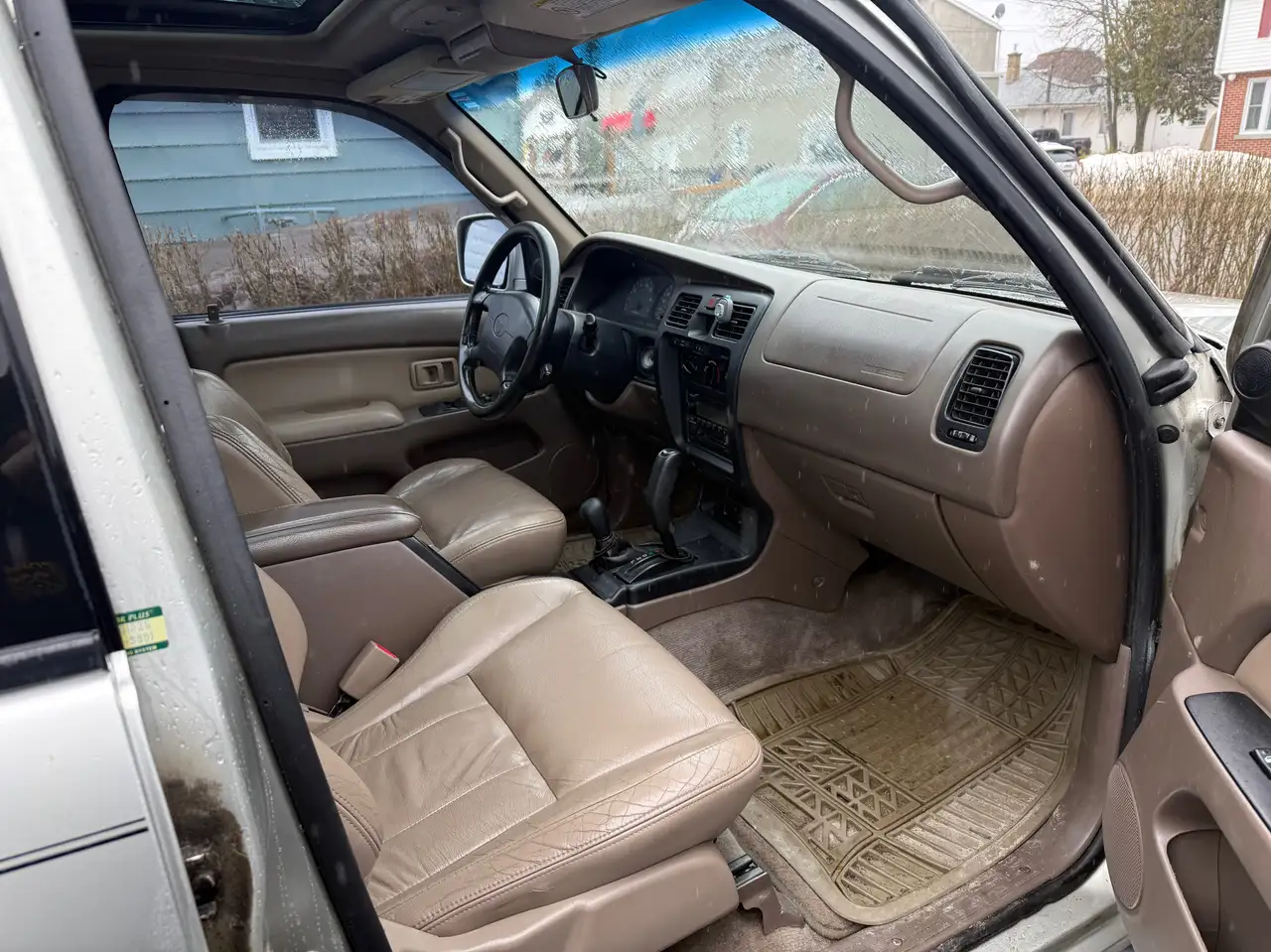 Toyota 4-Runner снимка Toyota 4-Runner