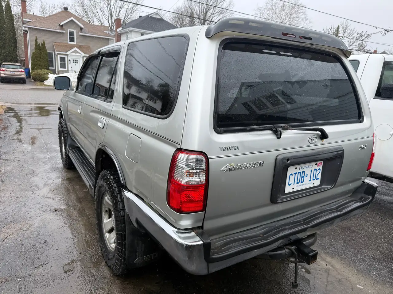 Toyota 4-Runner снимка Toyota 4-Runner