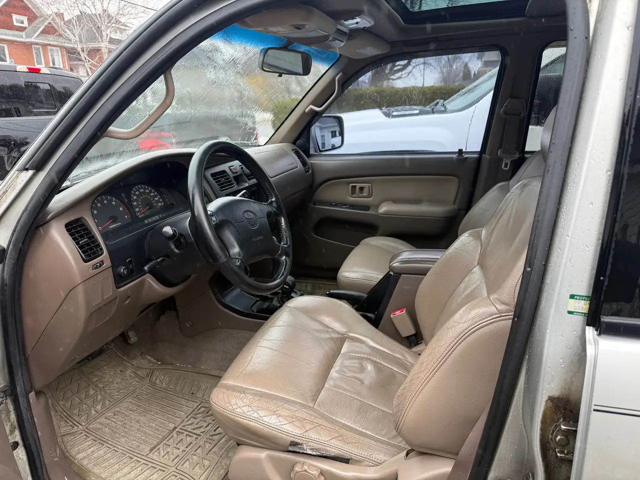 Toyota 4-Runner снимка Toyota 4-Runner