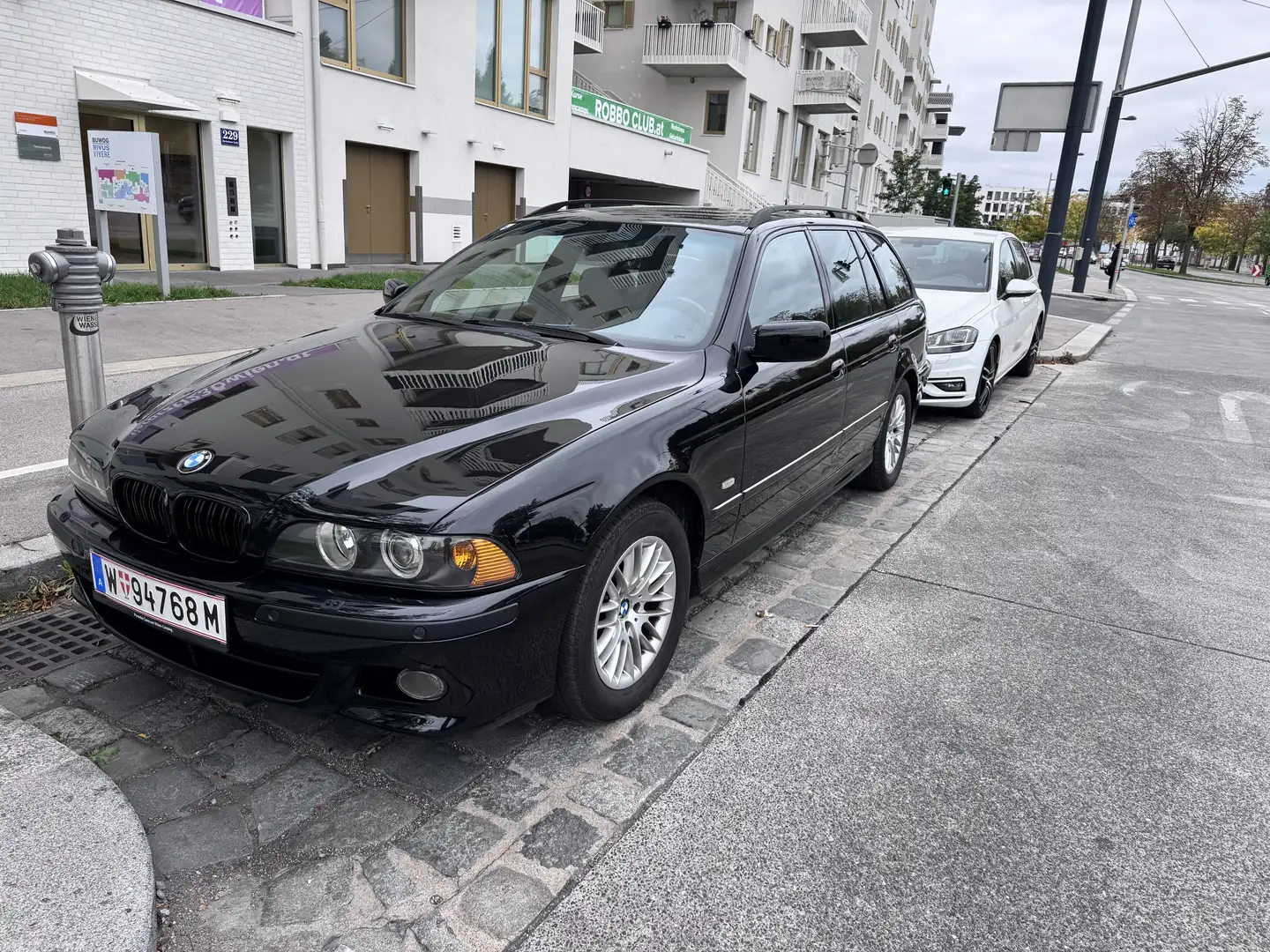BMW 530 530d touring Österreich-Paket - 2