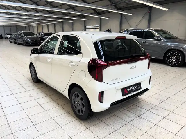 Kia Picanto view 4