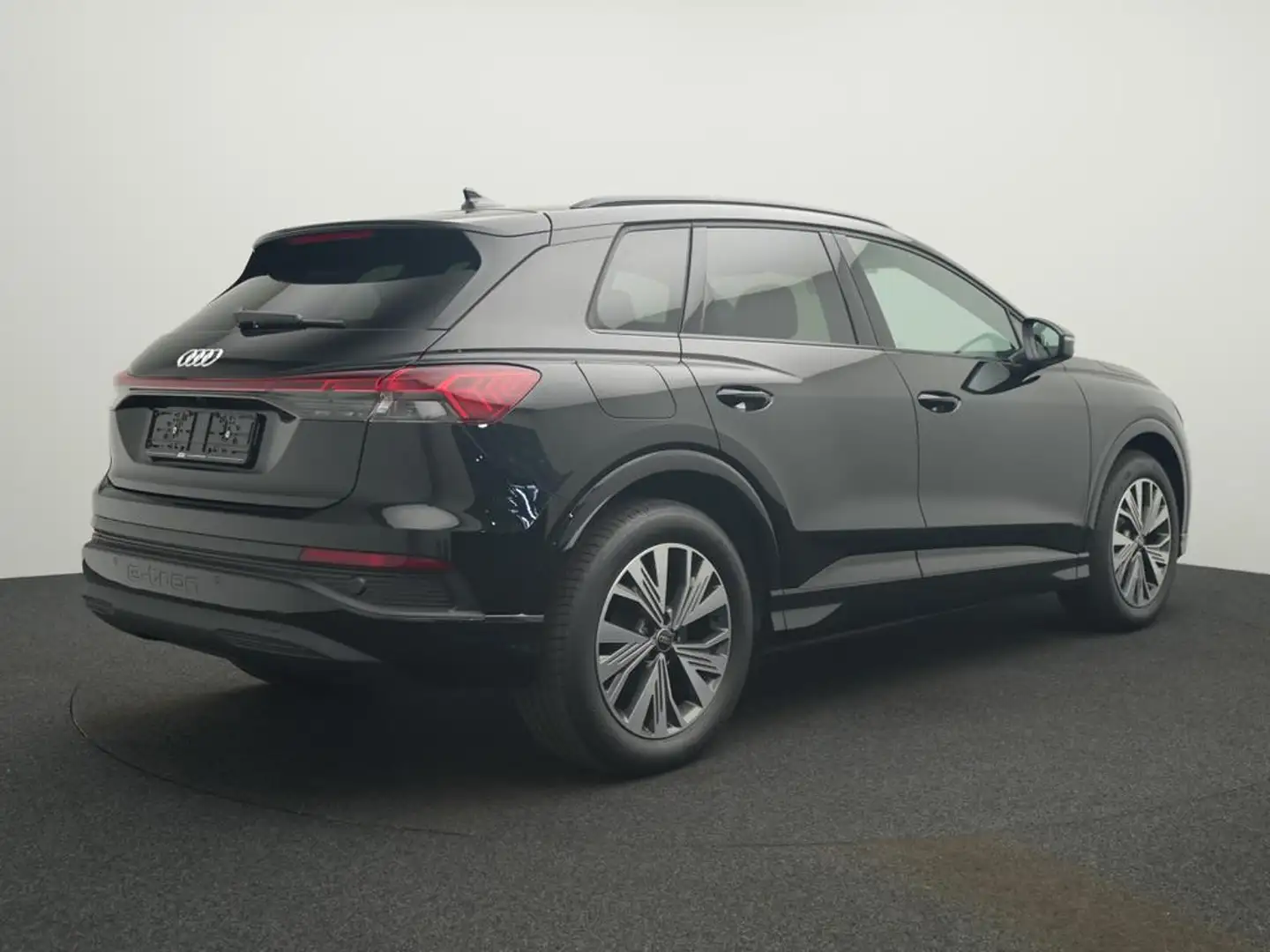 Audi Q4 e-tron CORPORATE 82 KWH - 286 PK Schwarz - 2