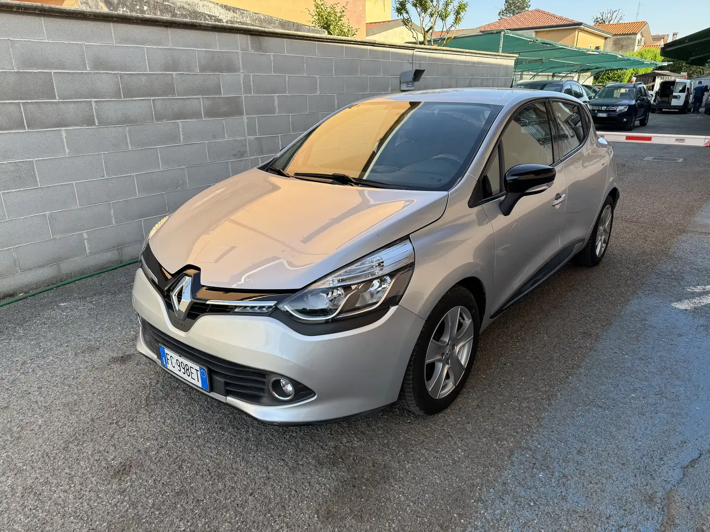 Renault Clio Clio 5p 1.5 dci energy Zen (live) s Argent - 1