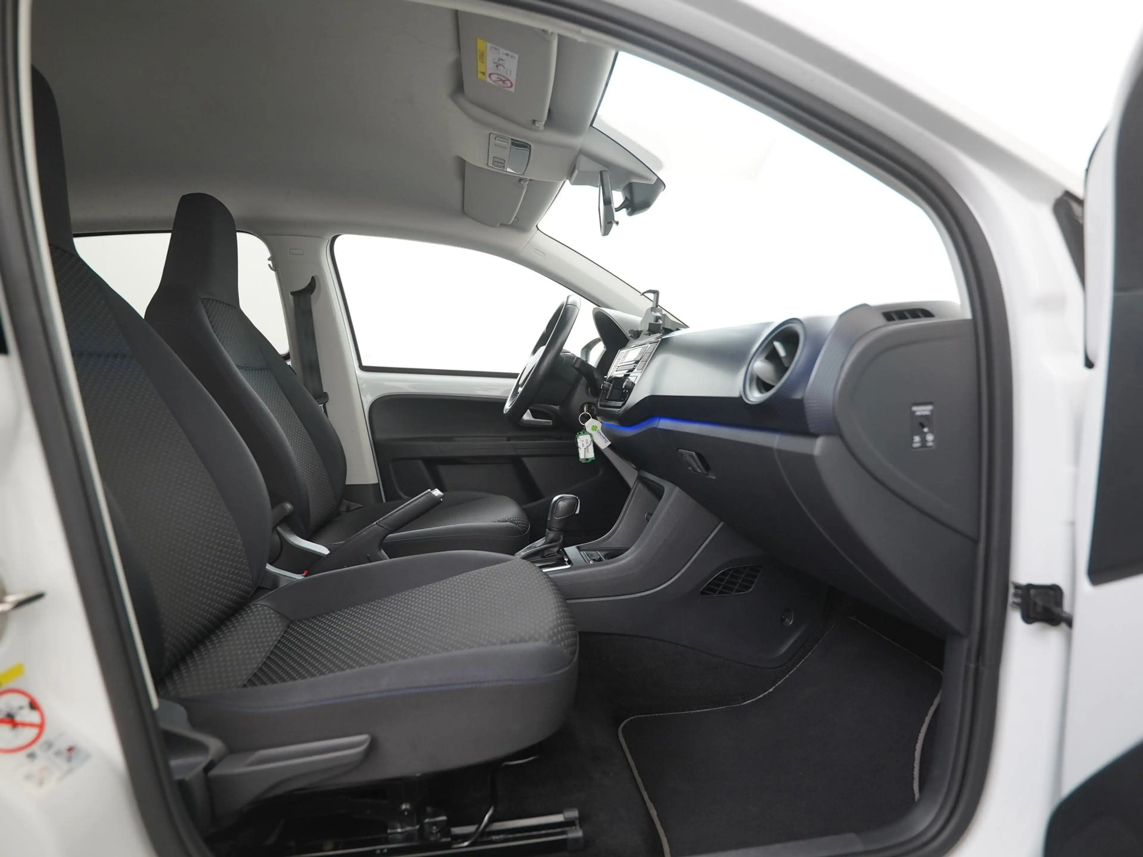 Volkswagen e-up! e-up! | SOH 92% | Camera | Stoelverwarming | Zonda — photo 3