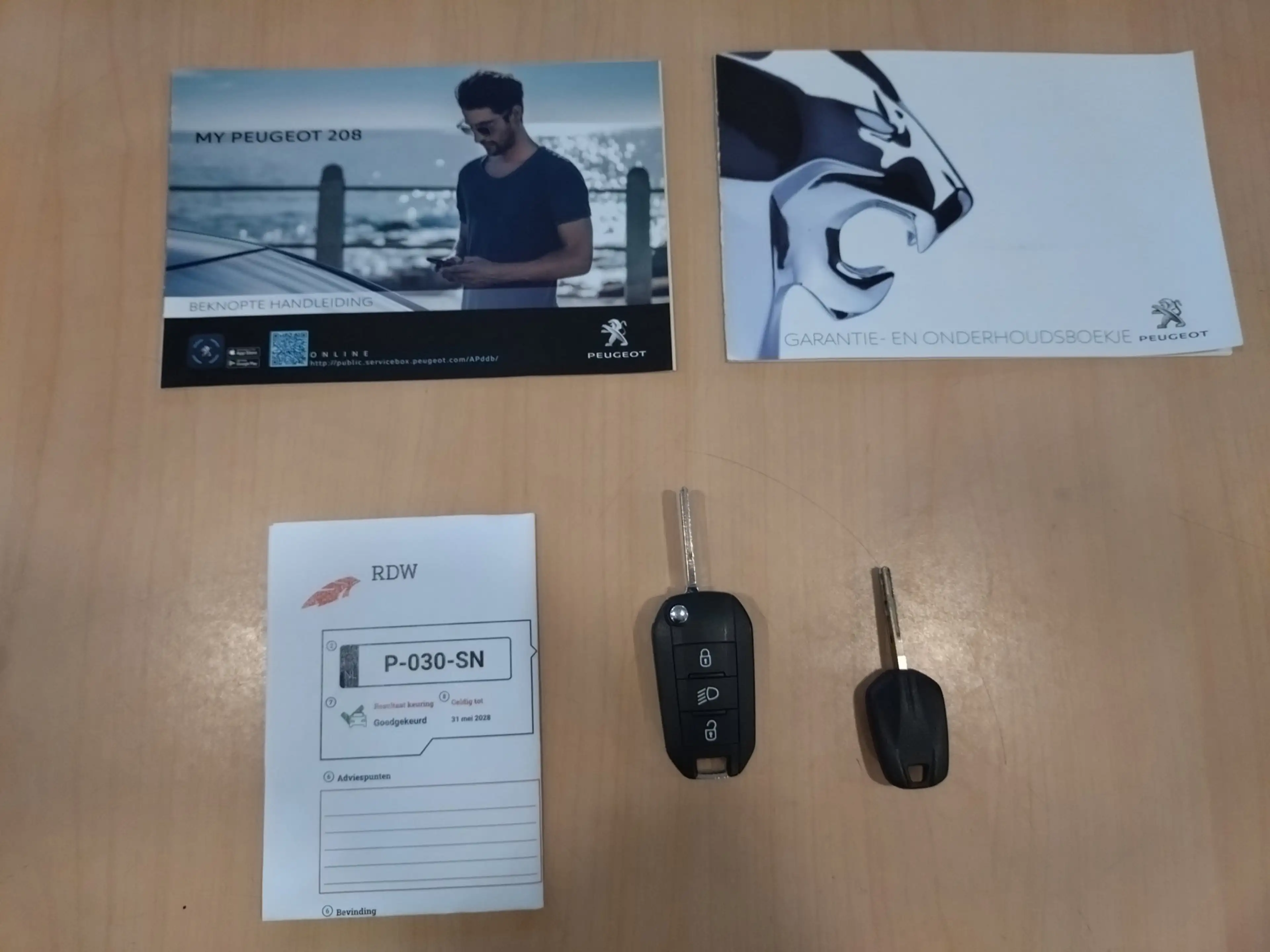 Peugeot 208 1.2 PureTech Active — photo 25