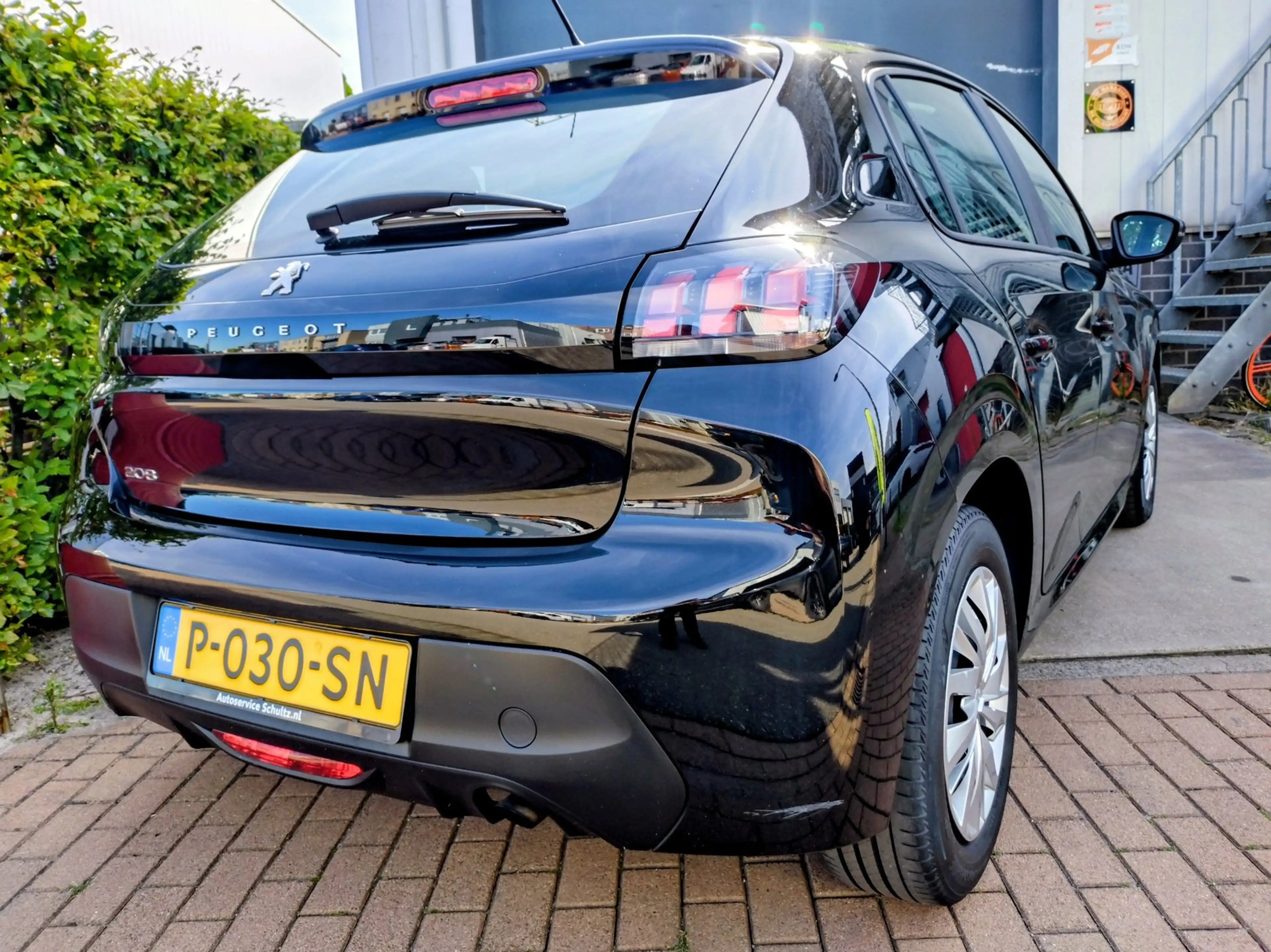 Peugeot 208 1.2 PureTech Active — photo 5