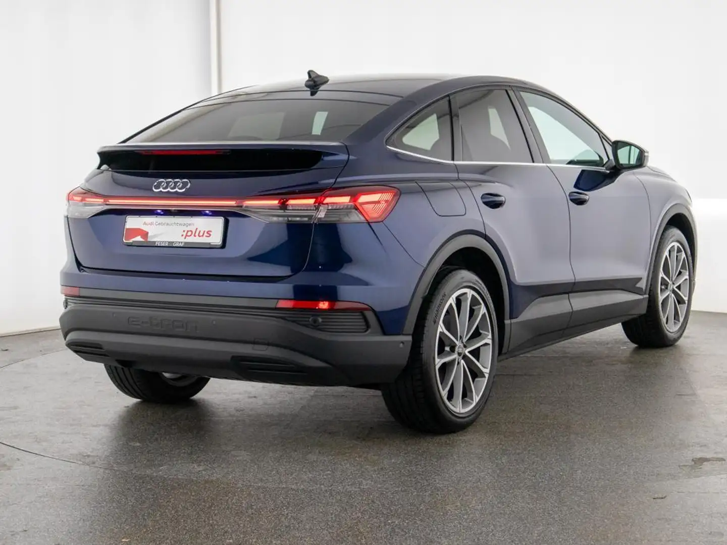 Audi Q4 e-tron Sportback S line 35 matrix LED/ AHK Blau - 2