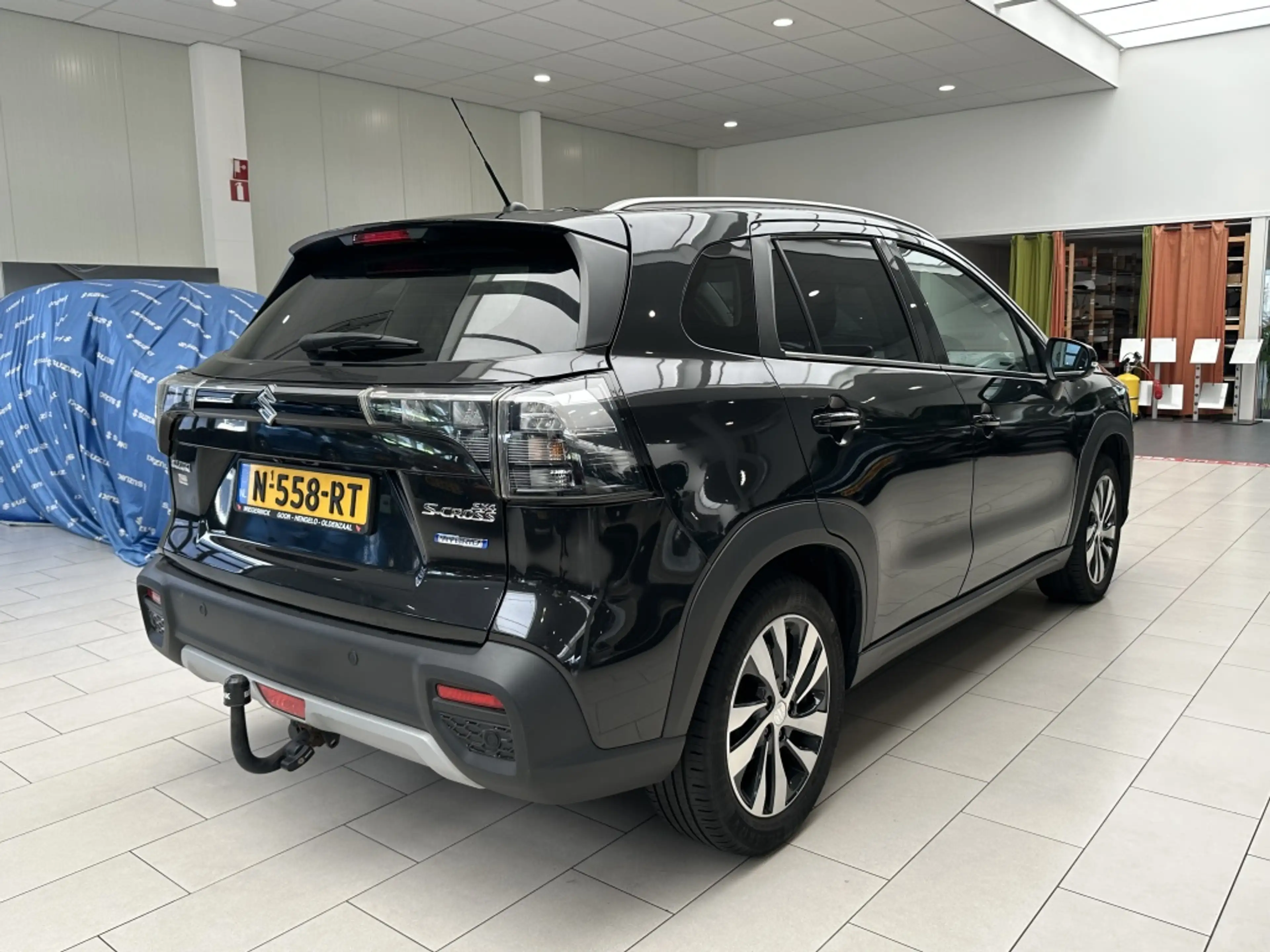 Suzuki S-Cross 1.4 Boosterjet Style Hybride [ DEALER OH I 360 CAM — photo 3