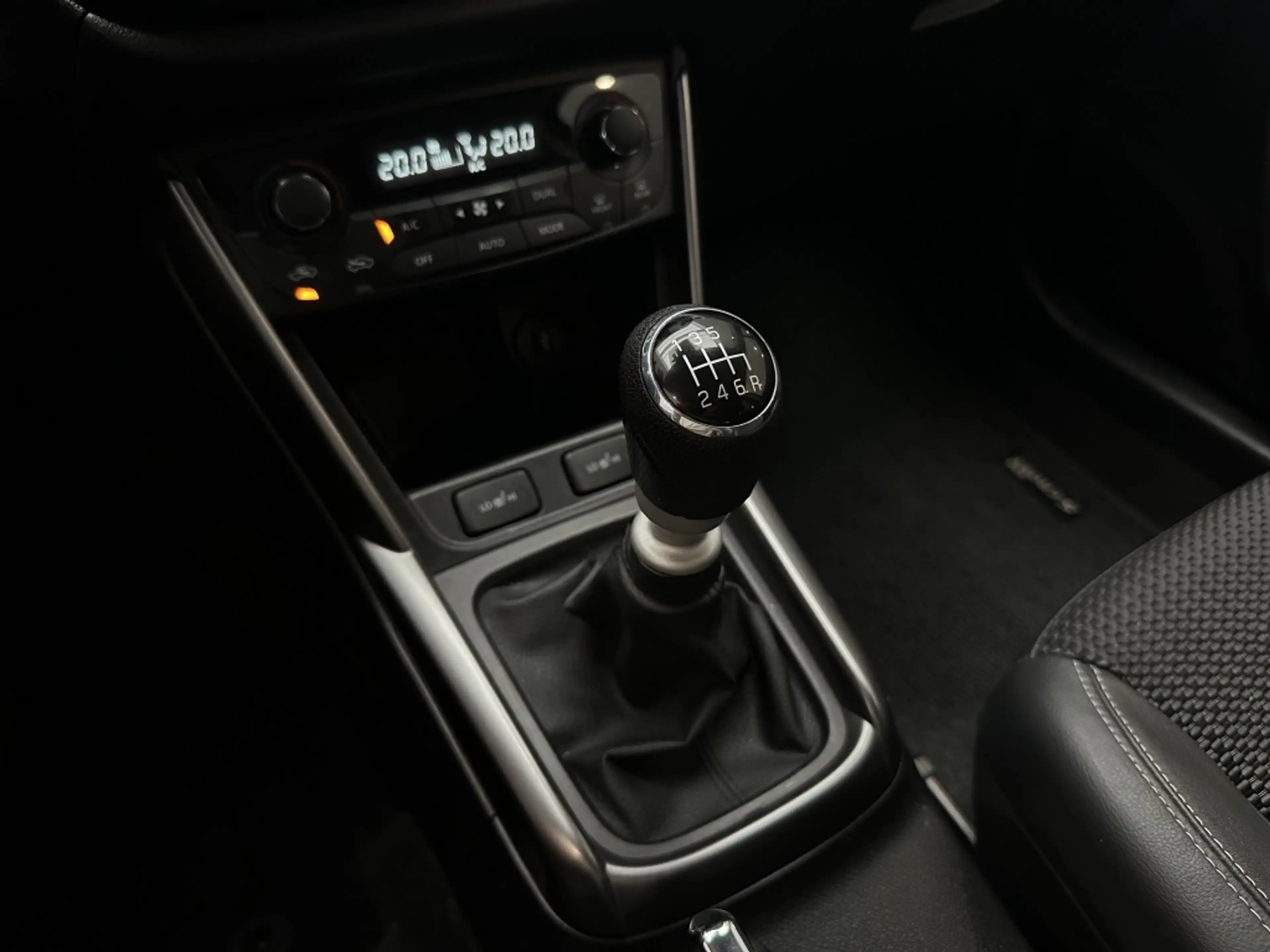 Suzuki S-Cross 1.4 Boosterjet Style Hybride [ DEALER OH I 360 CAM — photo 20