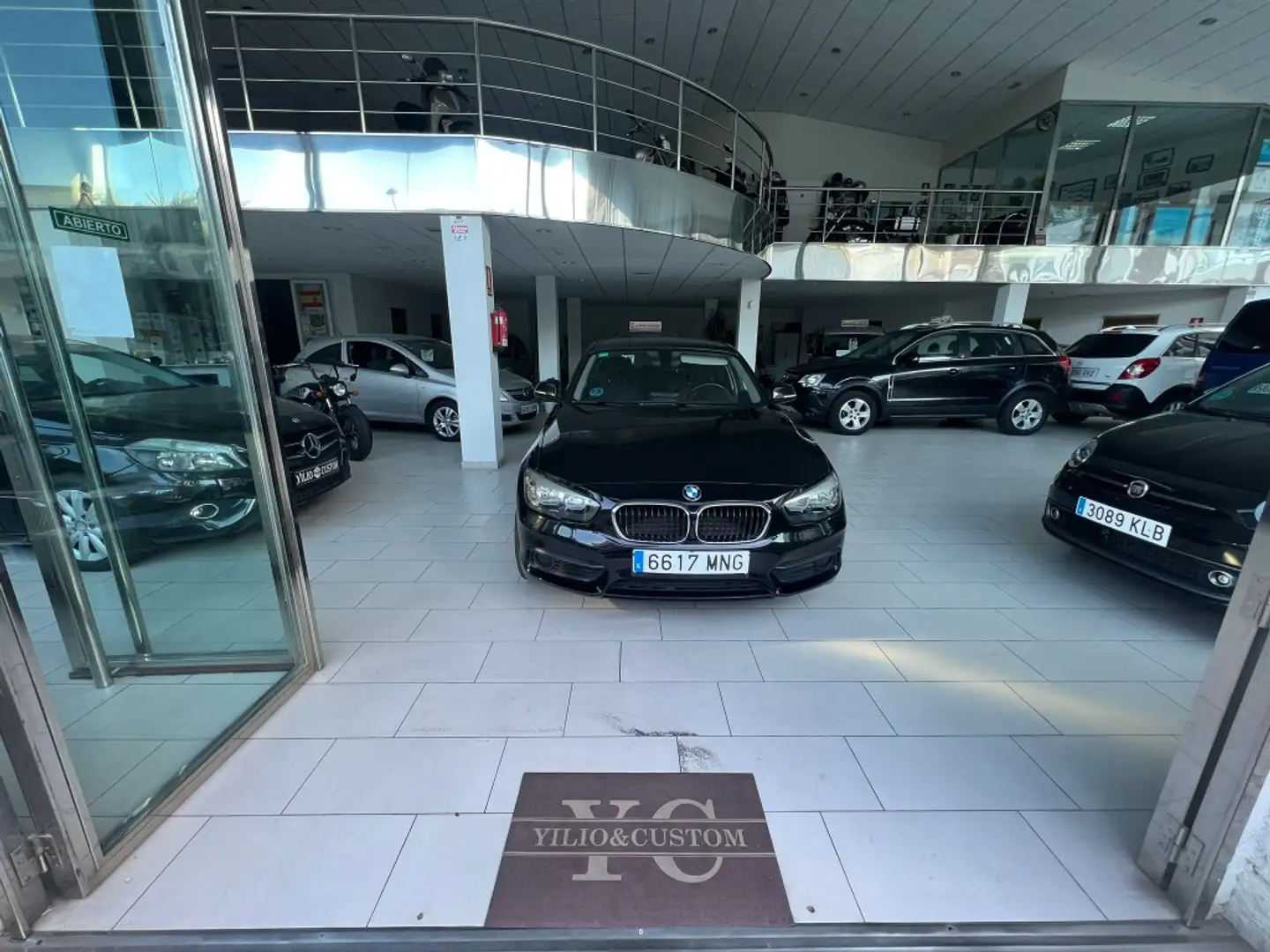 BMW 118 118i Negro - 2