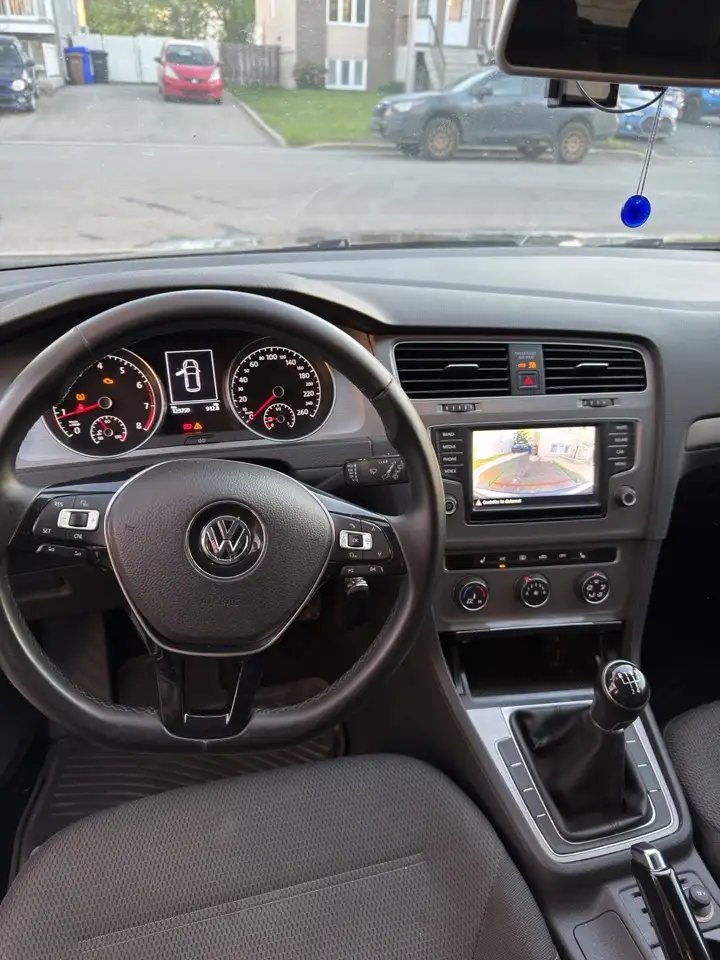 Volkswagen Golf снимка Volkswagen Golf