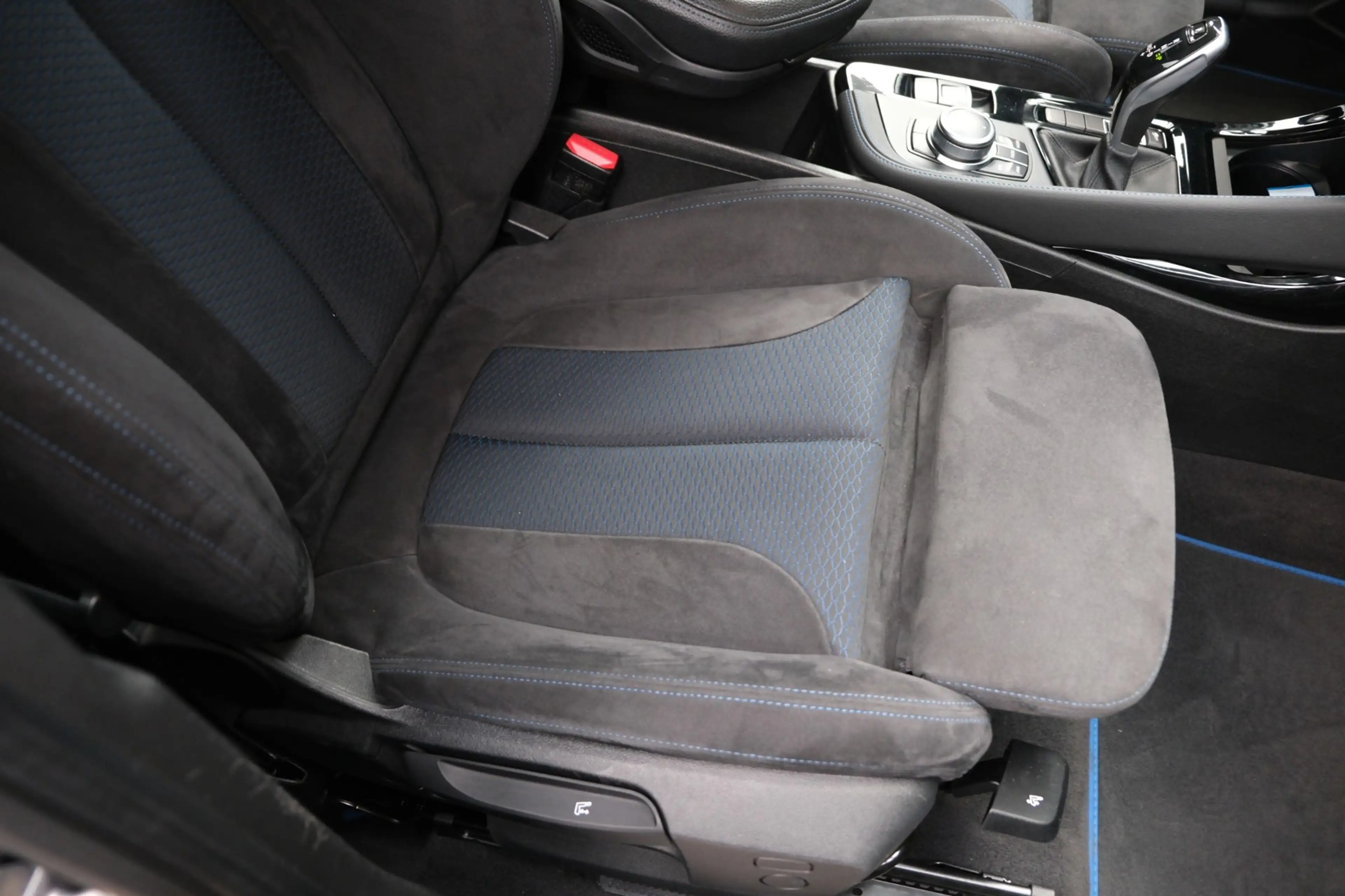 BMW X2 1.8i sDrive *M-Pakket* 103dkm M-Sportinterieur/Nav — photo 14