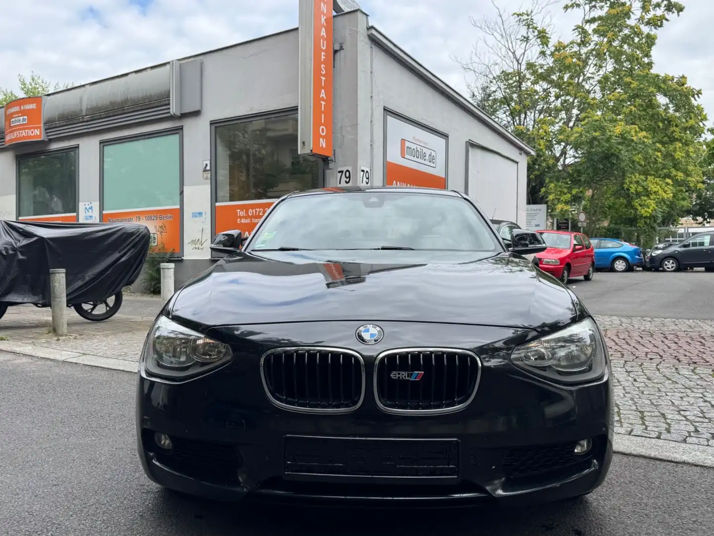 BMW 118 i SPORT AUTOMATIK PDC NAVI KLIMA Black - 2