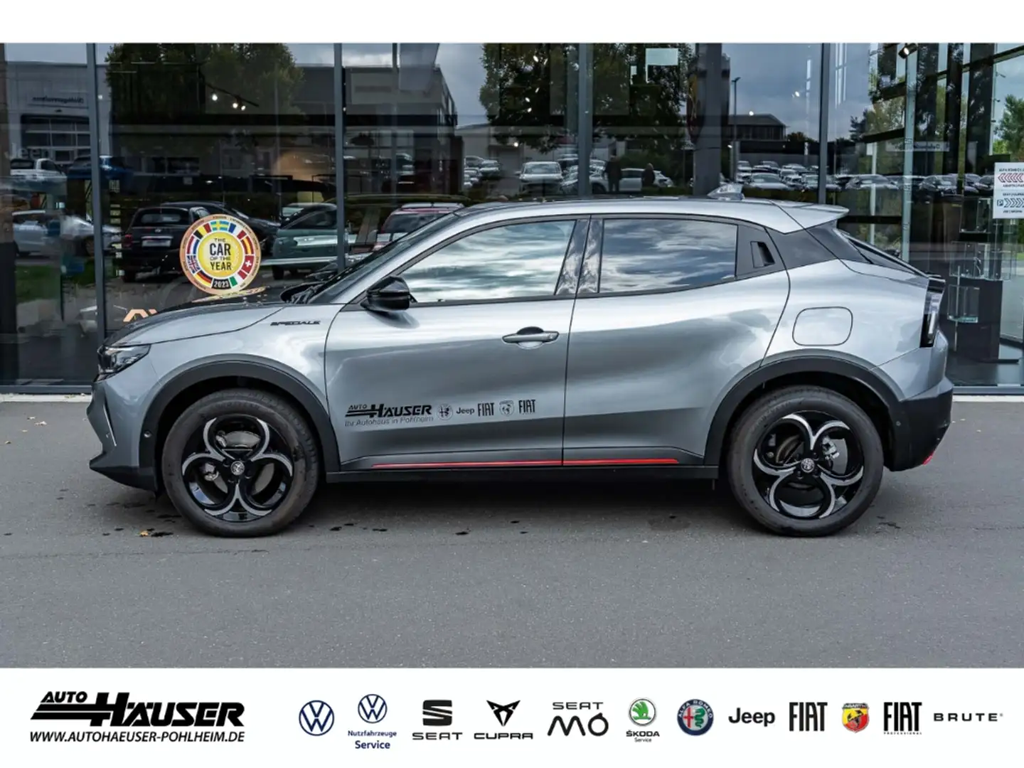 Alfa Romeo Junior Ibrida SPECIALE 1.2 VGT TECHNOLOGIE EL. HECKKL. NA Grau - 2