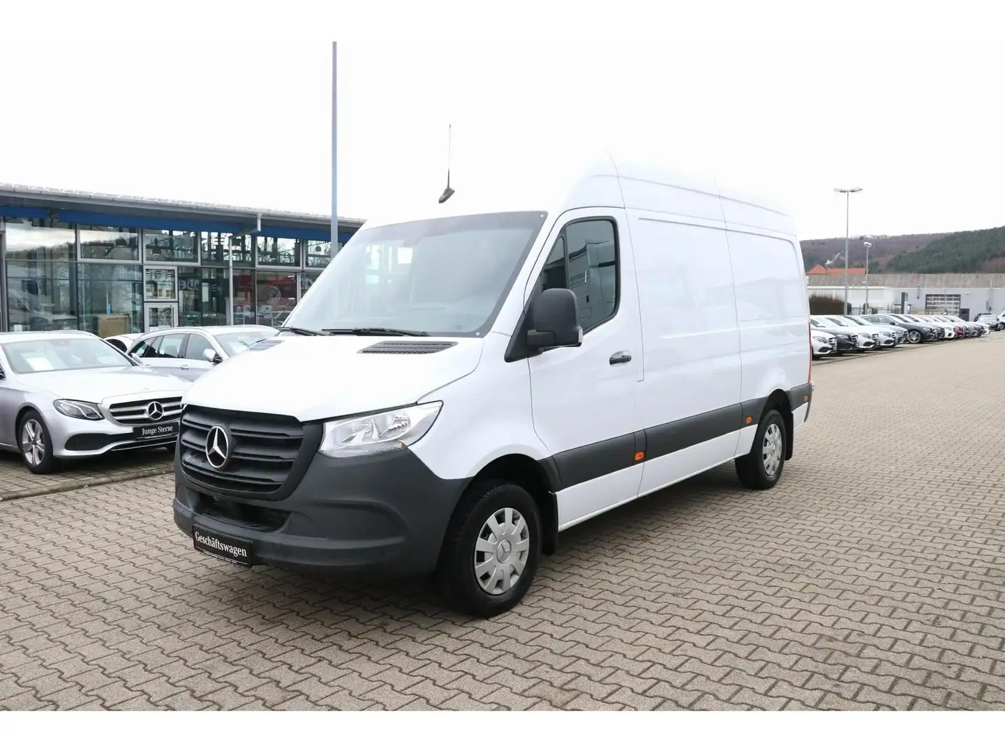 Mercedes-Benz Sprinter 317 CDI Hoch Kamera*AHK*MBUX*Klima*Navi Weiß - 1